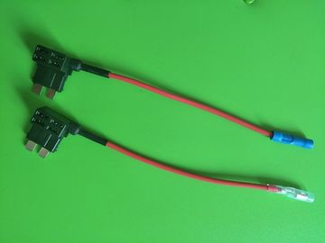 Tenedor estándar del fusible del Añadir-UNO-circuito del cable del adaptador del fusible del estilo de la cuchilla del circuito del cajero automático del motor del coche de la talla media