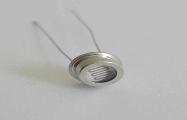 Célula conductora de la foto de los CD del ohmio del metal 8m m los 0.5M con el semiconductor