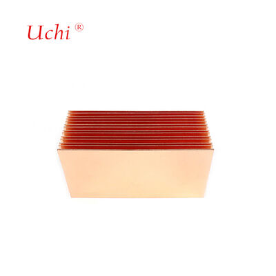 El fregadero es de cobre de espesor de aleta