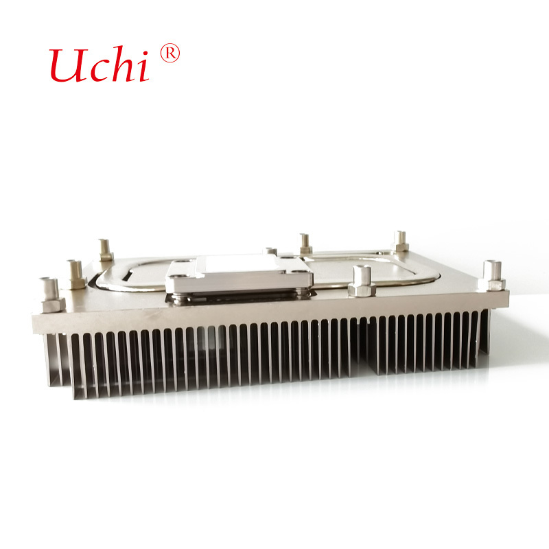 Frío de CPU sin ventilador con tuberías de calor de cobre y aletas de cremallera de aluminio
