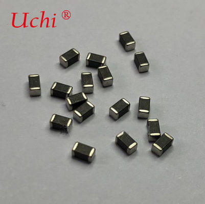 Capa de múltiples capas de Chip Varistor Coated With Glass de la oleada de los MOVIMIENTOS de CMS 1206 SMD